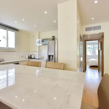 Serrendy 4p Large Terrace Near From Beaches *